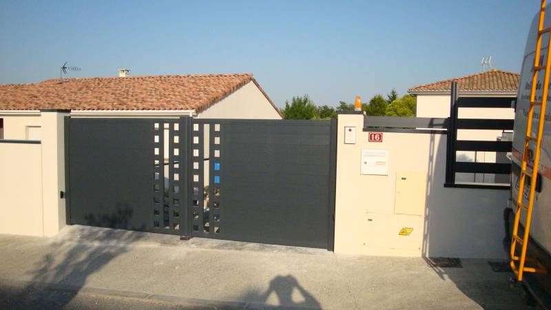 Création sur mesure de portail aluminium à Tournefeuille