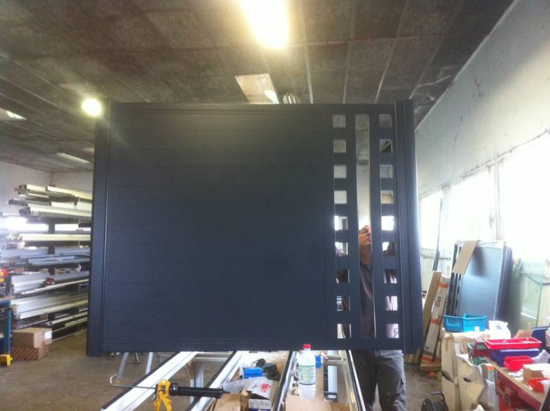 Professoinnel dans la création sur mesure de portail en aluminium à Plaisance du touch